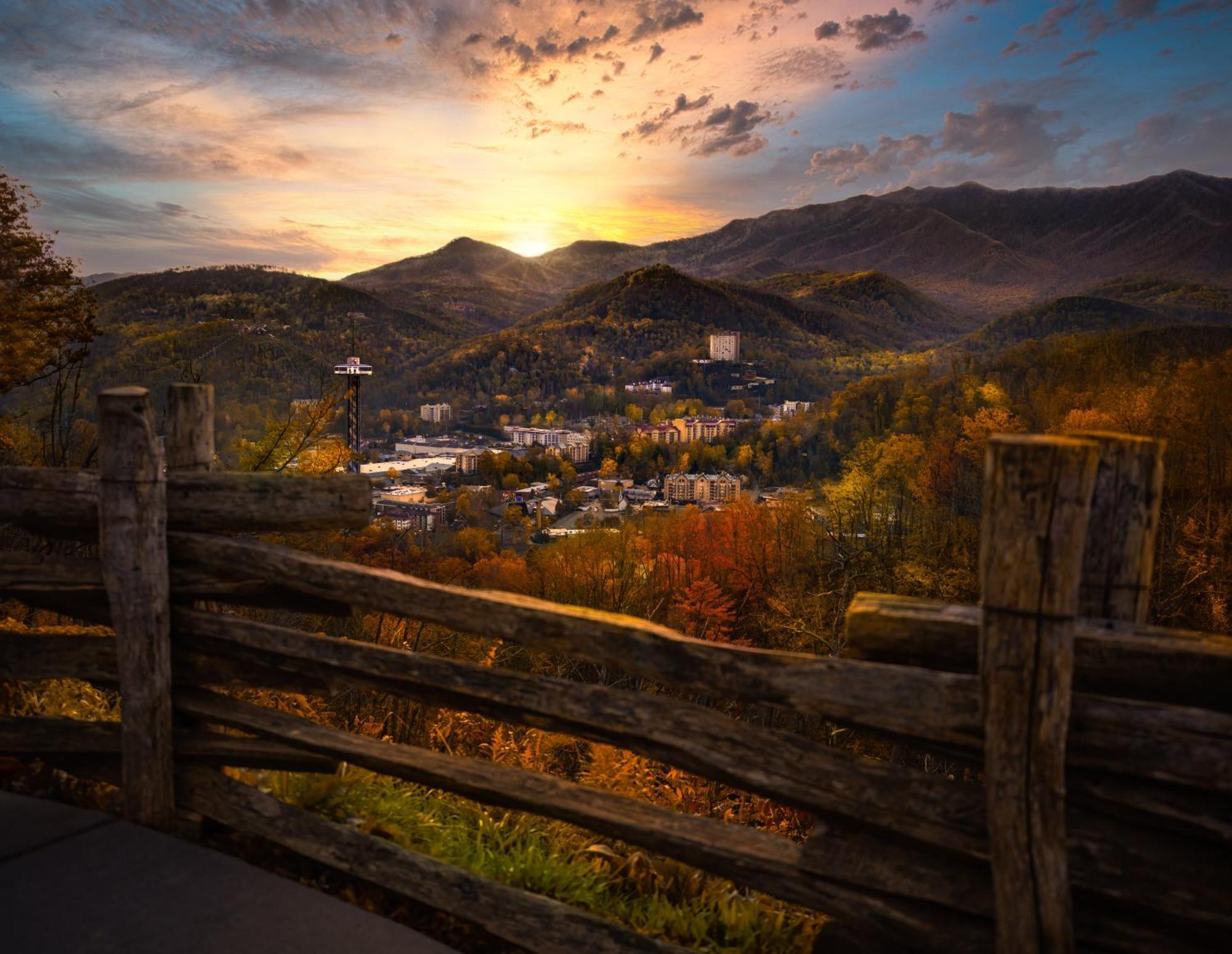 Bear Den, Hot Tub, 1089 Of Free Attraction Tickets For Each Paid Day, Dollywood And More! Sevierville Exterior photo
